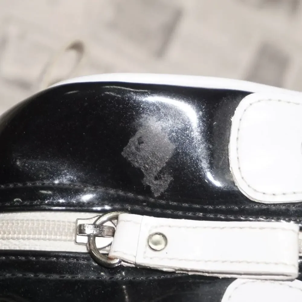 Vintage Y2K Guess Accessories description 2000s material